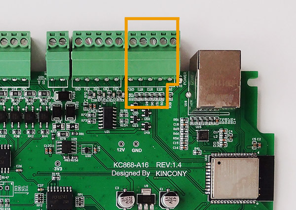 Роз'єм датчиків KC868-A16: клеми GND, HT1, HT2, HT3 і 3.3V